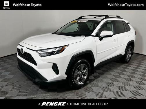 2024 Toyota RAV4 XLE