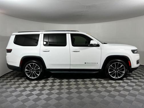 2022 Jeep Wagoneer Series II 4x4