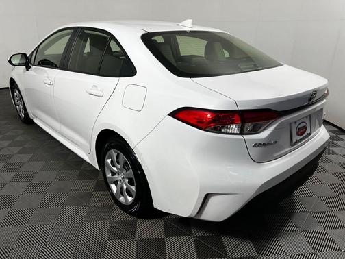 2025 Toyota Corolla Hybrid SE