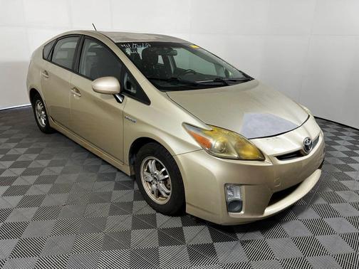 2010 Toyota Prius III