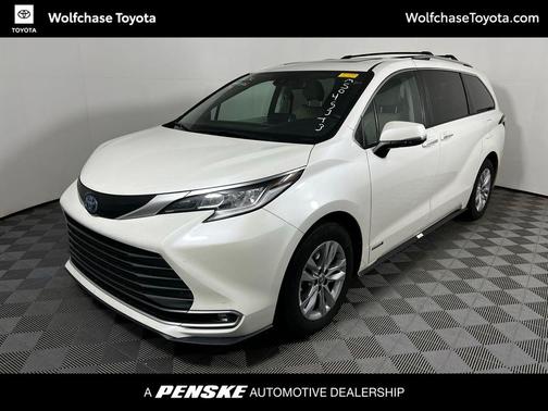 2021 Toyota Sienna Limited 7-Passenger