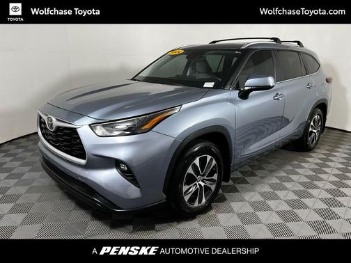 2024 Toyota Highlander XLE