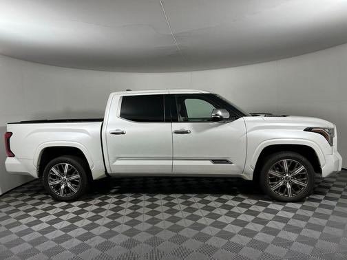 2022 Toyota Tundra Hybrid Capstone