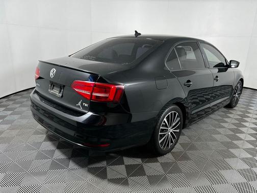 2015 Volkswagen Jetta 1.8T Sport
