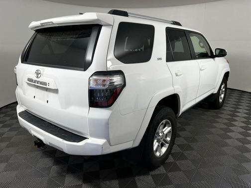Ice Cap 2024 Toyota 4Runner SR5