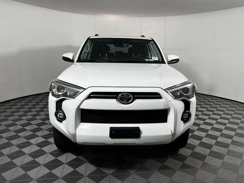 Ice Cap 2024 Toyota 4Runner SR5