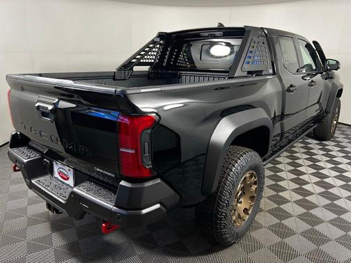 2025 Toyota Tacoma Hybrid Trailhunter