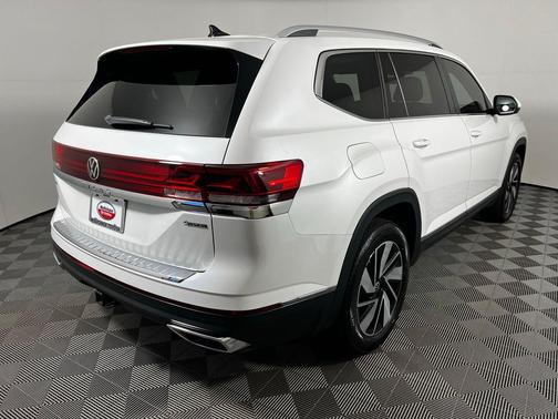 Opal White 2024 Volkswagen Atlas 2.0T SEL