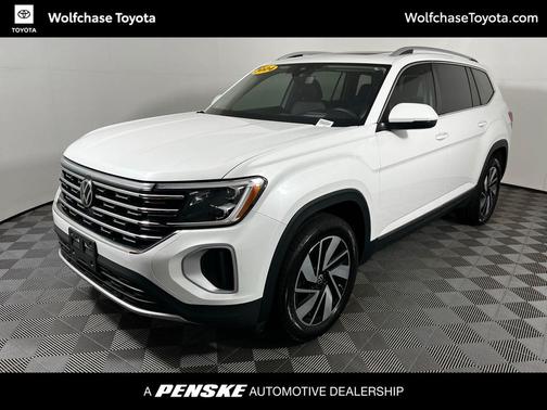 Opal White 2024 Volkswagen Atlas 2.0T SEL