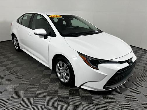 Ice Cap 2024 Toyota Corolla LE