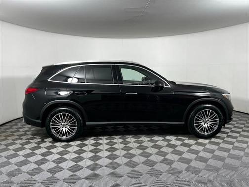 2024 Mercedes-Benz GLC 300 4MATIC