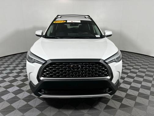 2022 Toyota Corolla Cross XLE