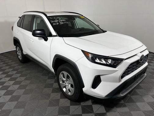 Super White 2020 Toyota RAV4 LE