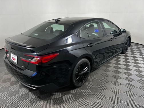 Midnight Black Metallic 2025 Toyota Camry SE
