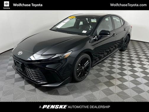 Midnight Black Metallic 2025 Toyota Camry SE