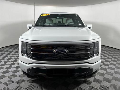 Avalanche 2023 Ford F-150 Lightning Platinum