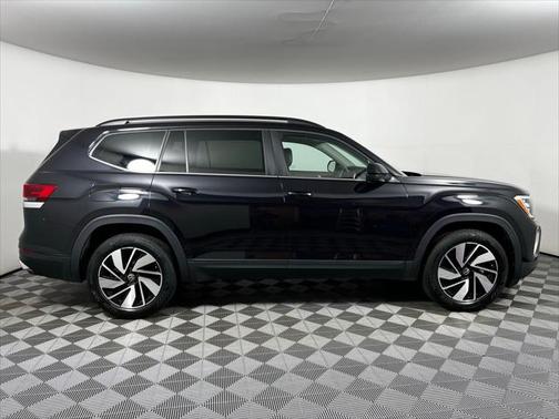 2024 Volkswagen Atlas 2.0T SE w/Technology 4MOTION