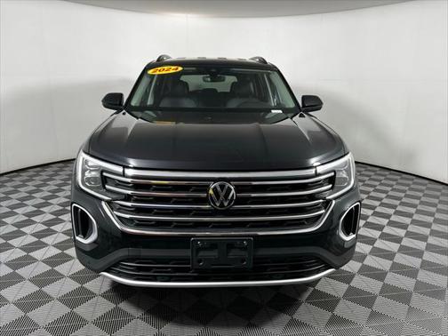 2024 Volkswagen Atlas 2.0T SE w/Technology 4MOTION