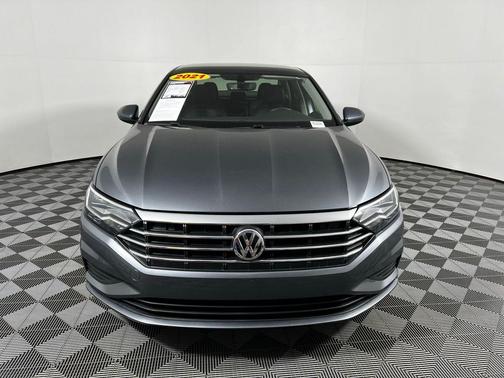 Platinum Gray Metallic 2021 Volkswagen Jetta 1.4T SE