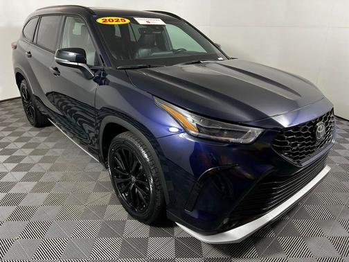 2025 Toyota Highlander XSE