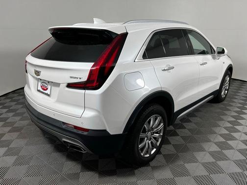 Crystal White Tricoat 2020 Cadillac XT4 Premium Luxury