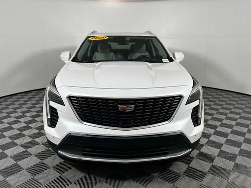 Crystal White Tricoat 2020 Cadillac XT4 Premium Luxury