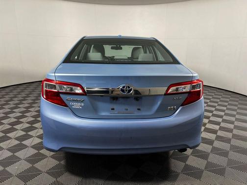 2014 Toyota Camry Hybrid XLE