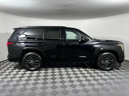 2023 Toyota Sequoia Platinum