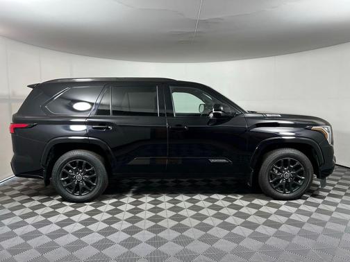 2023 Toyota Sequoia Platinum