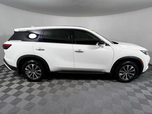 2024 INFINITI QX60 Pure