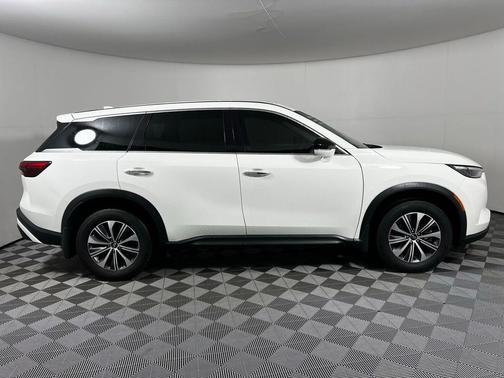 2024 INFINITI QX60 Pure