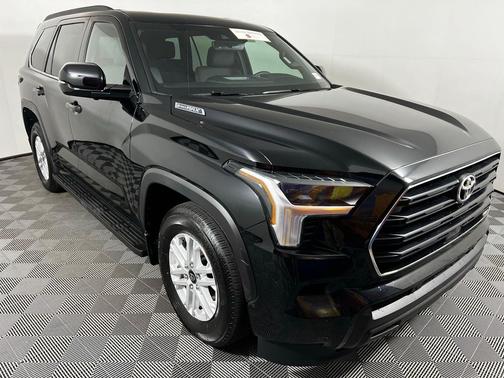 2025 Toyota Sequoia SR5