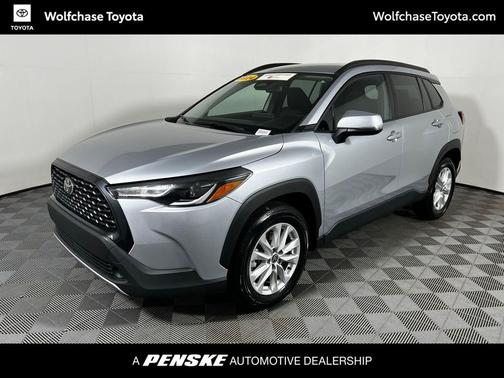 2024 Toyota Corolla Cross LE