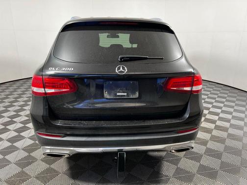 2017 Mercedes-Benz GLC 300 Base