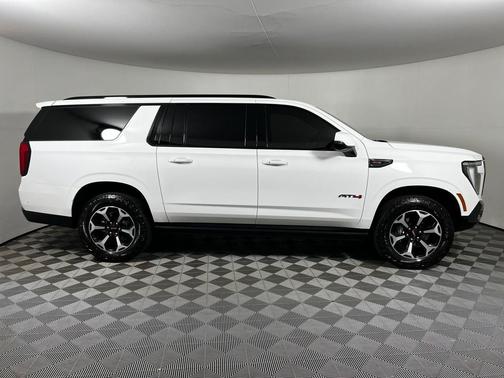 Summit White 2025 GMC Yukon XL 4WD AT4