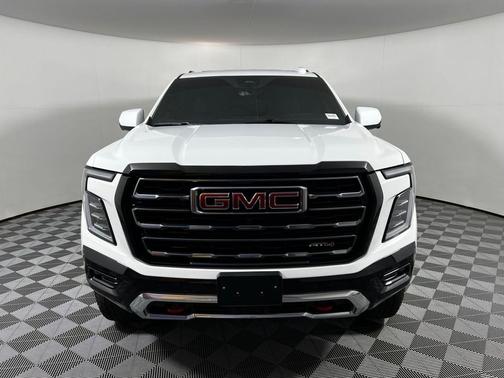 Summit White 2025 GMC Yukon XL 4WD AT4