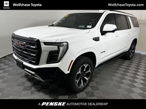 Summit White 2025 GMC Yukon XL 4WD AT4