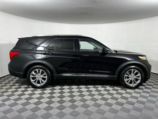 AGATE BLACK METALLIC 2022 Ford Explorer Limited