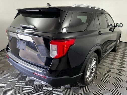 AGATE BLACK METALLIC 2022 Ford Explorer Limited