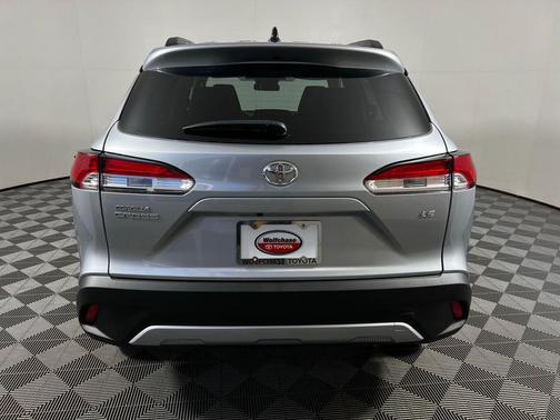 2025 Toyota Corolla Cross LE