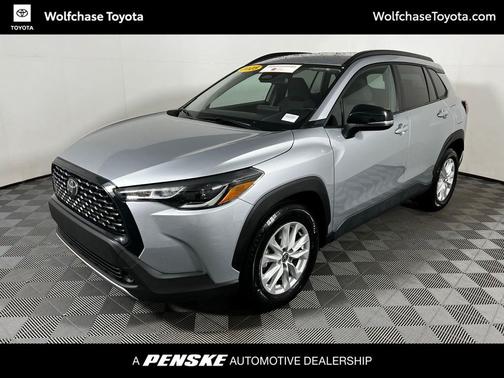 2025 Toyota Corolla Cross LE