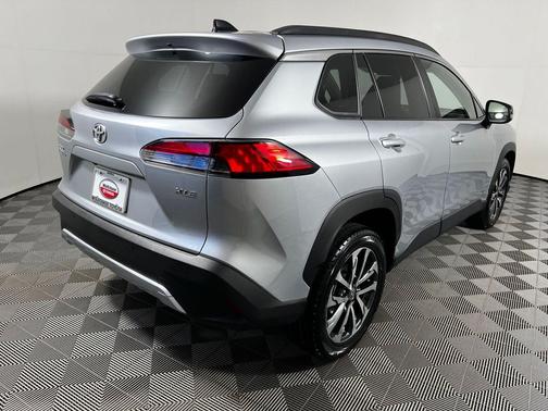 Sonic Silver 2025 Toyota Corolla Cross XLE