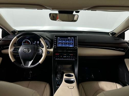 2019 Toyota Avalon Hybrid Limited