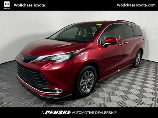 2022 Toyota Sienna XLE