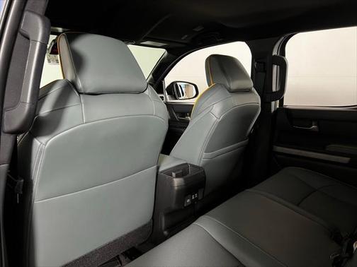 2025 Toyota Tacoma Hybrid Trailhunter