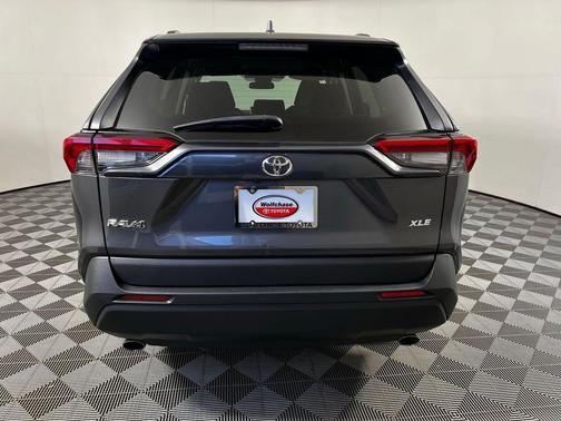 Magnetic Gray Metallic 2024 Toyota RAV4 XLE