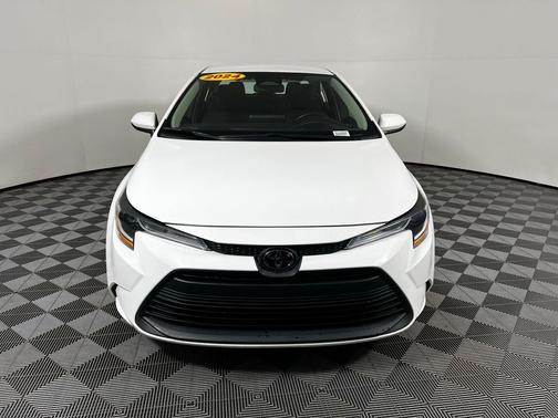 Ice Cap 2024 Toyota Corolla LE