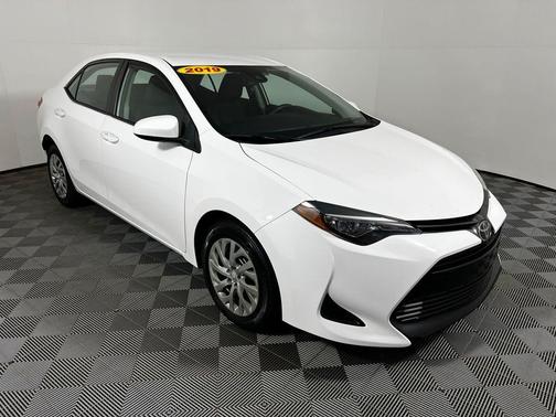 Super White 2019 Toyota Corolla LE