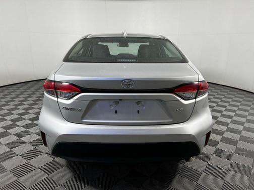 Classic Silver Metallic 2024 Toyota Corolla LE