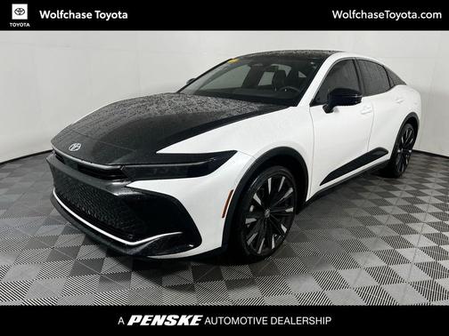 2026 Toyota Crown Platinum